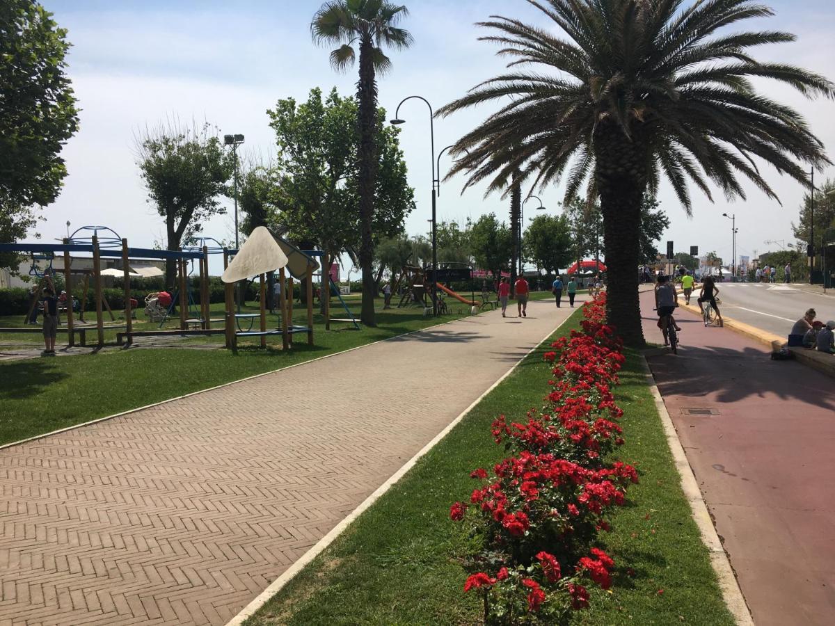 Casa Rossella Apartment Porto SantʼElpidio Екстериор снимка
