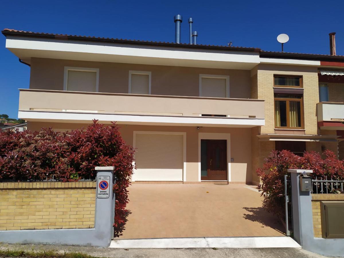 Casa Rossella Apartment Porto SantʼElpidio Екстериор снимка